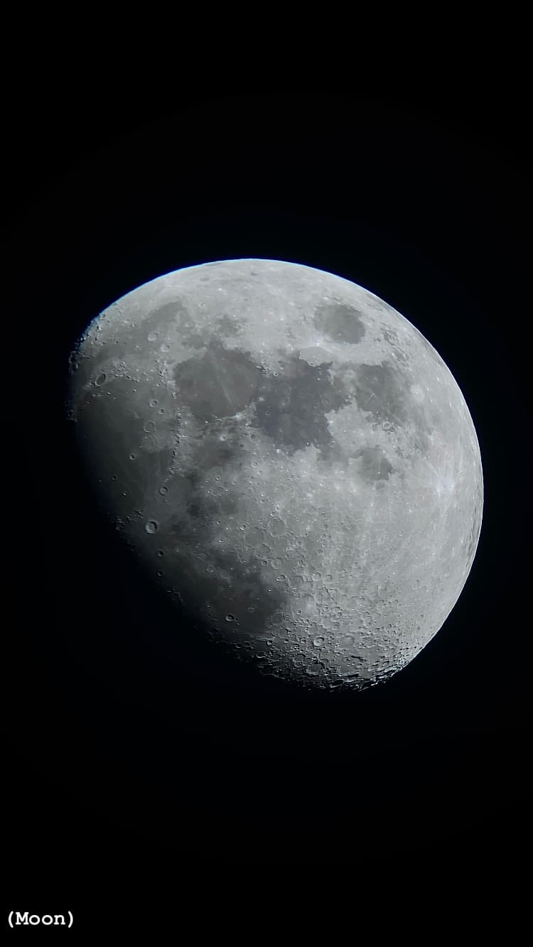 ดวงจันทร์ (ถ่ายเอง)